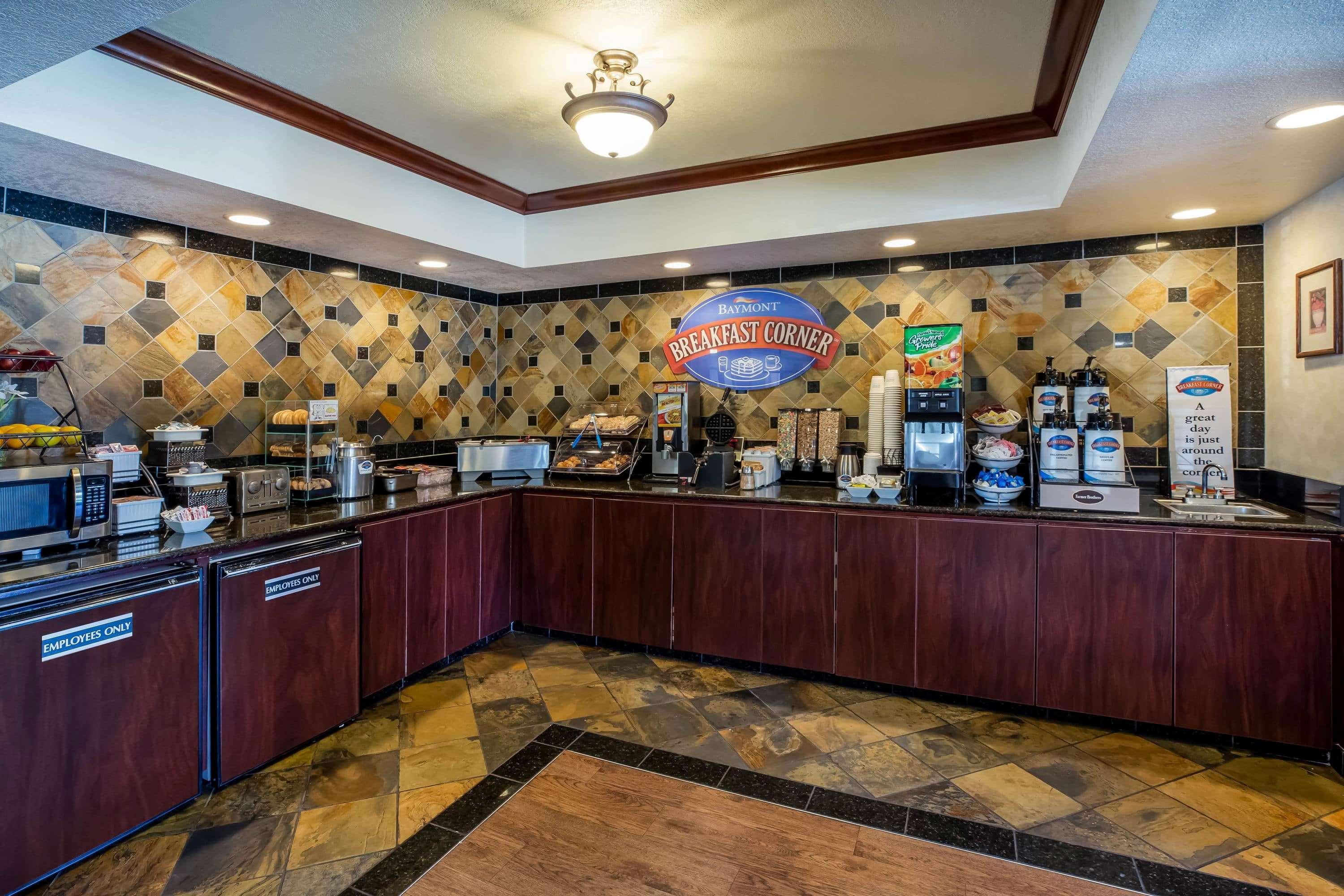 Baymont By Wyndham Yakima Riverfront Exterior foto