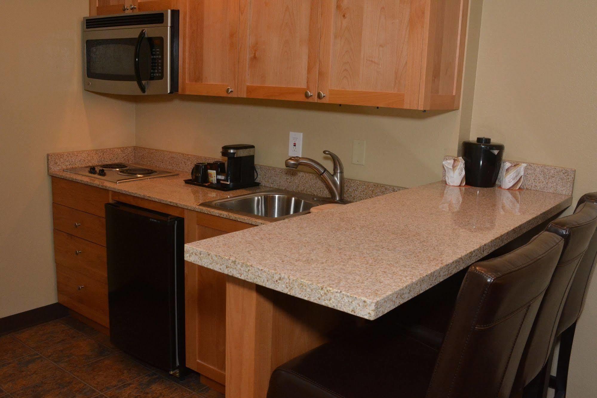 Baymont By Wyndham Yakima Riverfront Exterior foto