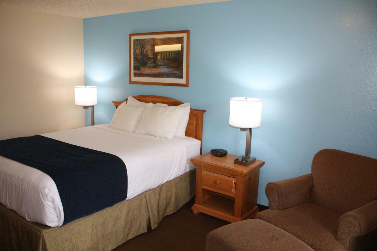 Baymont By Wyndham Yakima Riverfront Exterior foto
