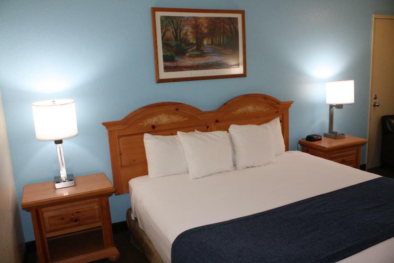 Baymont By Wyndham Yakima Riverfront Exterior foto